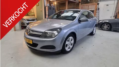 Opel Astra GTC 1.8 Enjoy